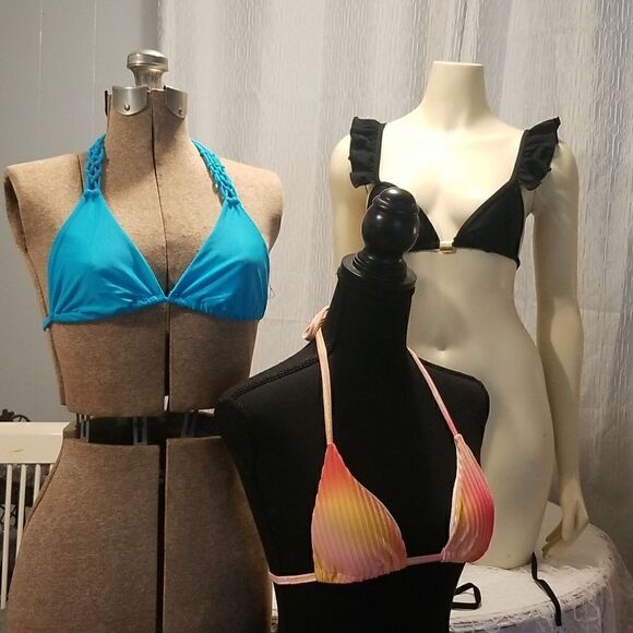 Bikini Swimsuit LOT of 3 Size Small/medium - Picture 1 of 13